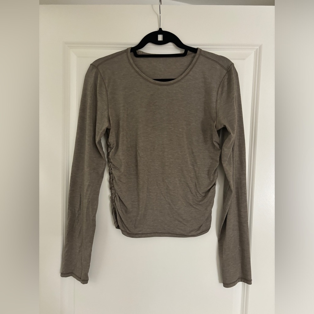 Lululemon All it Takes rouched side long sleeve crop